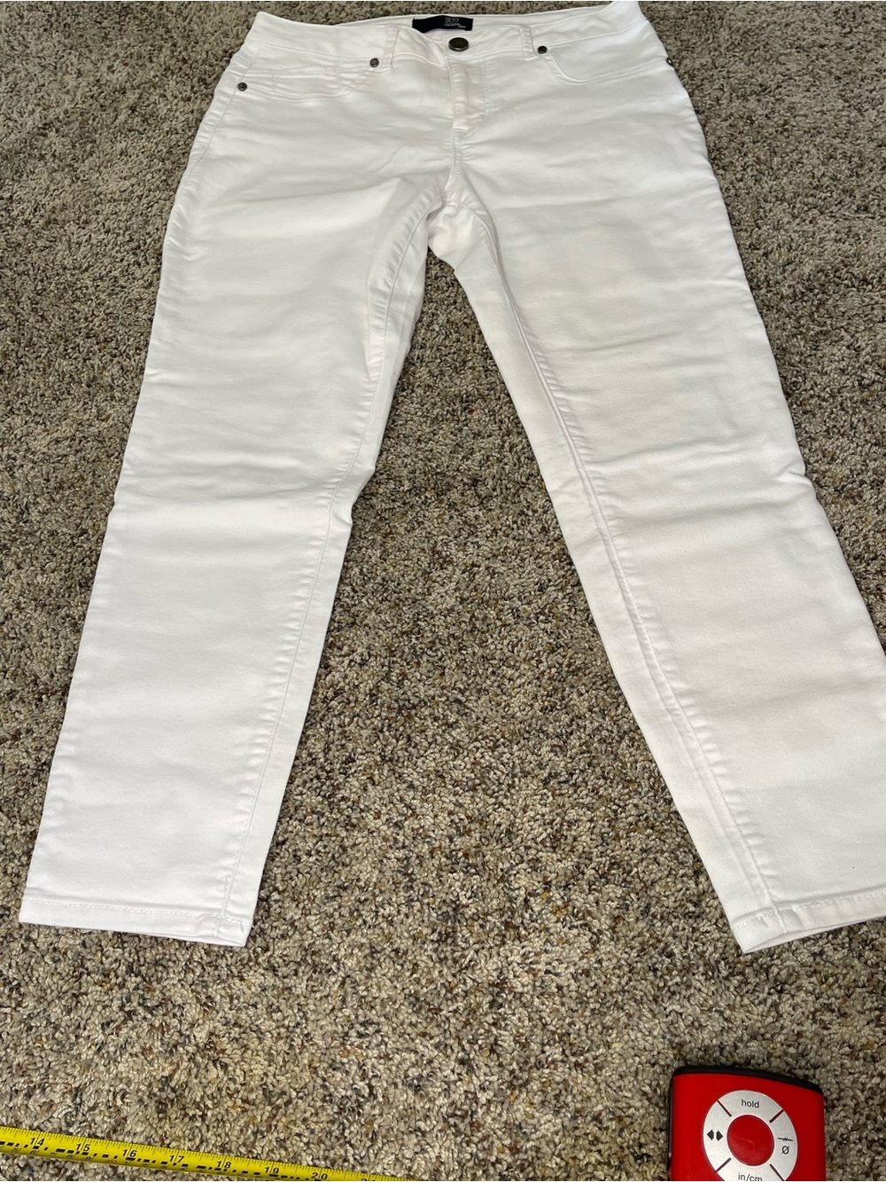 1822 Denim White  Ankle Jeans 5 pocket Size 12, EUC